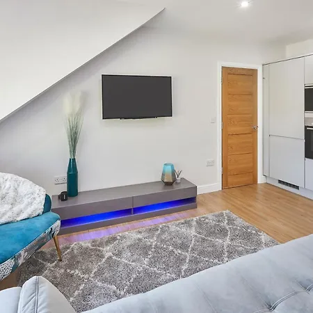 Apartman Host & - The Loft @ The Regency *