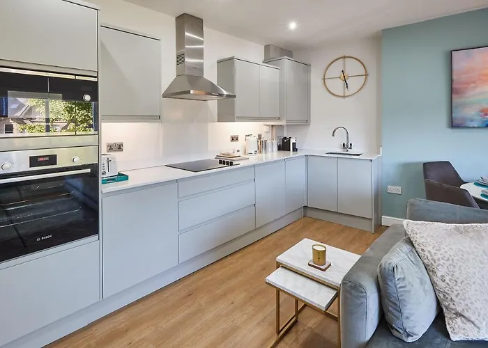 Host & - The Loft @ The Regency * 해러게이트