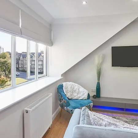 Host & - The Loft @ The Regency * Harrogate